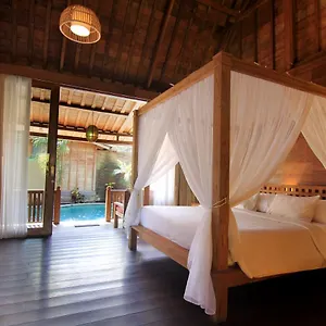 taulan-villa-and-restaurant.ubudhotelsnow.com/